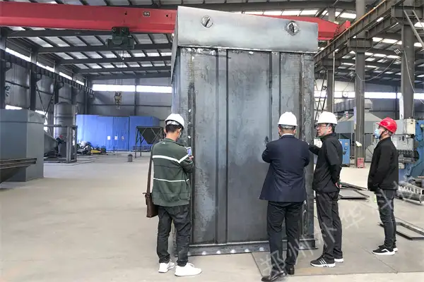 客户来公司实地考察订购的除尘设备 客户来公司实地考察订购的除尘设备