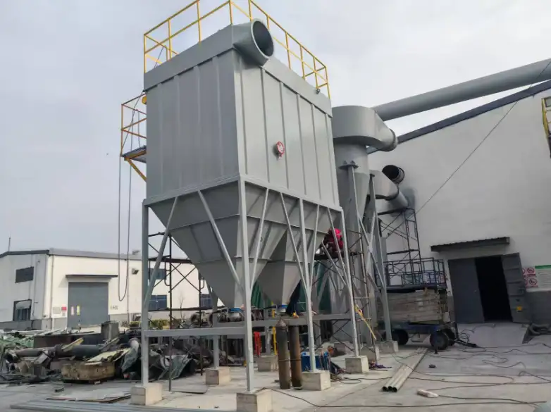 朴华科技脉冲除尘器工作现场图
