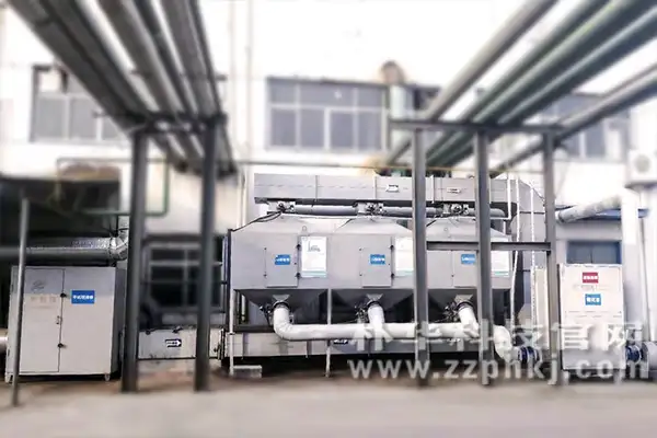 案例:3箱子在线型催化燃烧设备安装在客户厂区