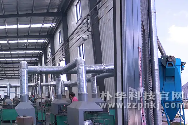 客户车间内部操作台及外部布袋除尘器设备 客户车间内部操作台及外部布袋除尘器设备